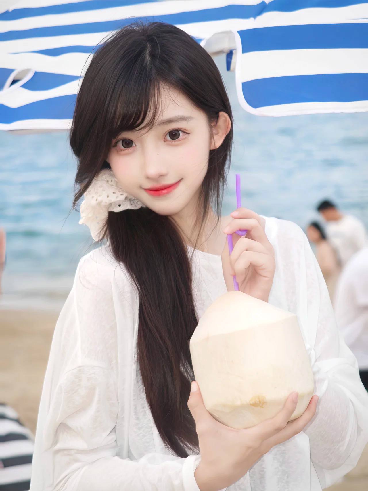饥渴人妻被快递员玩弄的视频